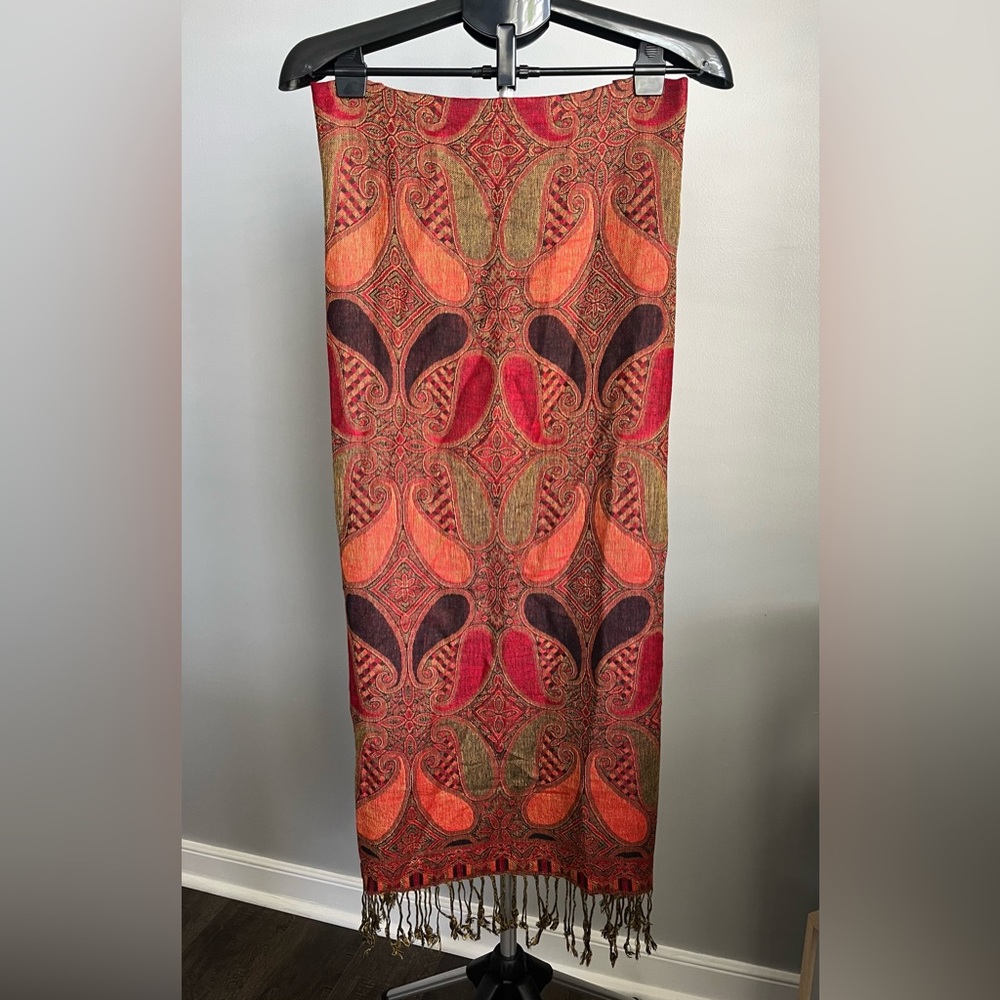 Pashmina Silk Paisley Scarf Tassel Edging 74”x28” Red Orange Brown Shawl Wrap